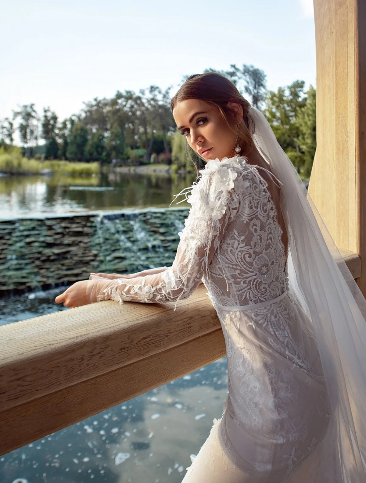 Vestido de casamento moderno 3d-flor sereia vestidos sexy tule profundo decote em v sem costas escova trem vestido de noiva robes de mariée personalizado