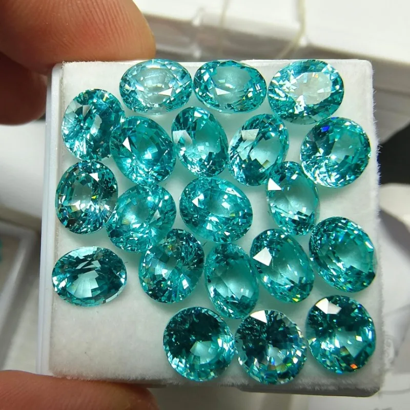 Laborgezüchteter Paraiba-Saphir im Ovalschliff, hochwertiger, im Labor hergestellter Edelstein für die Herstellung von Schmuckstücken, inklusive Zertifikat. – Detail 1