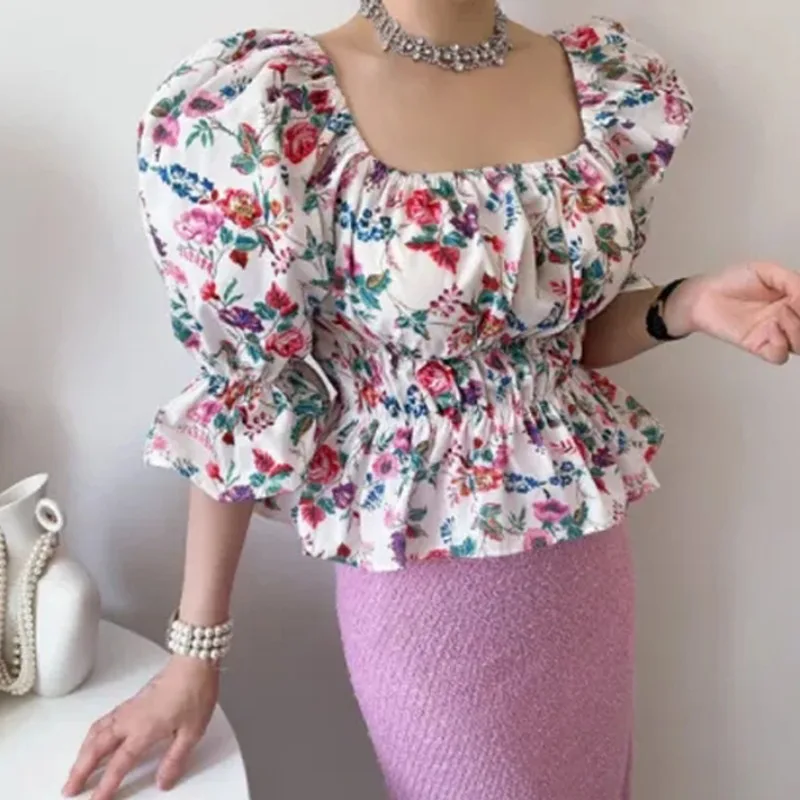 

Chic Summer Vintage Floral Print Short Sleeve Shirt Women's Square Collar Elastic Waist Bubble Sleeve Top Korean Style Polyes...