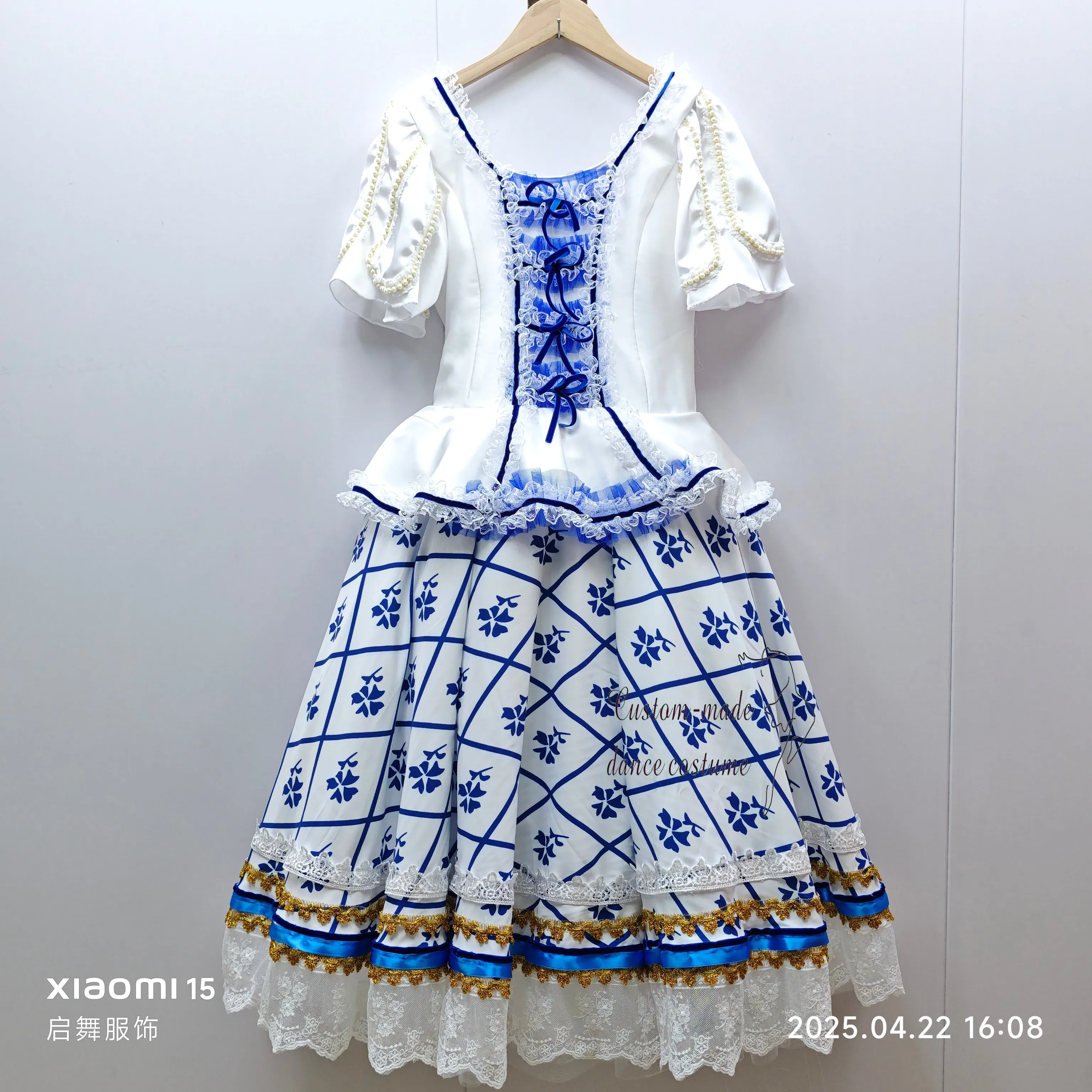 Nouvelle robe de danse de ballet pour filles, jupes tutu en tulle, vêtements de danse. BT-18