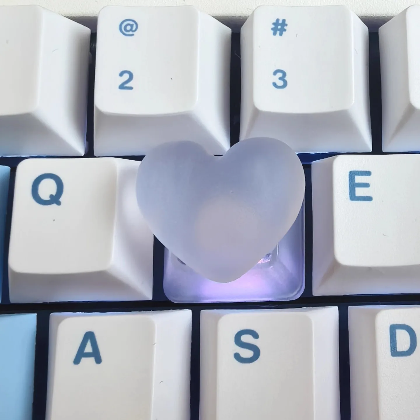 

DIY Love Keycap игровая механическая клавиатура милая прозрачная игровая механическая клавиатура в форме сердца украшение высота колпачка