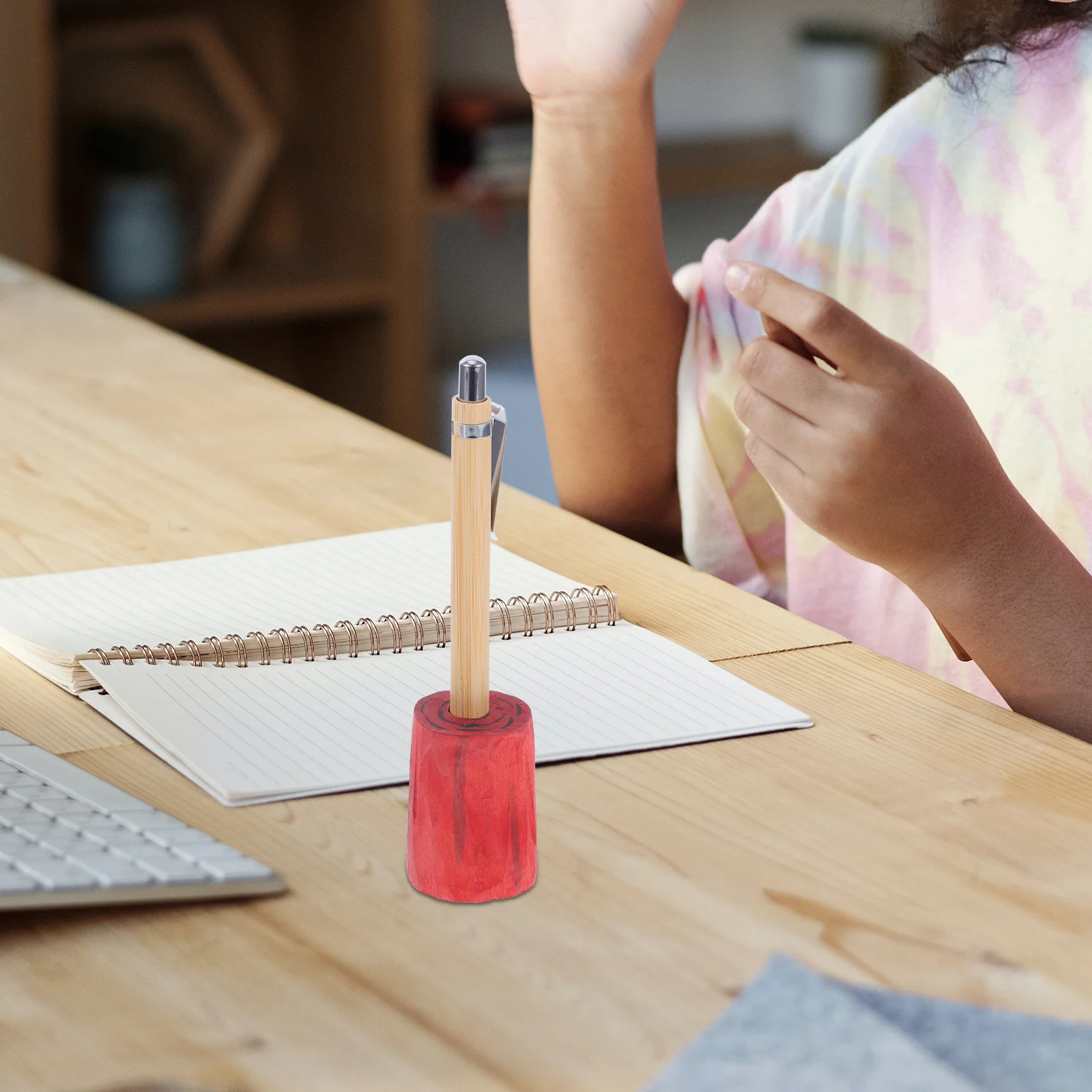 حامل أقلام خشبي لمكتب المكتب محاكاة جذع شجرة شكل قلم رصاص حامل ثقب واحد منظم القلم سطح المكتب الخشبي المستقر