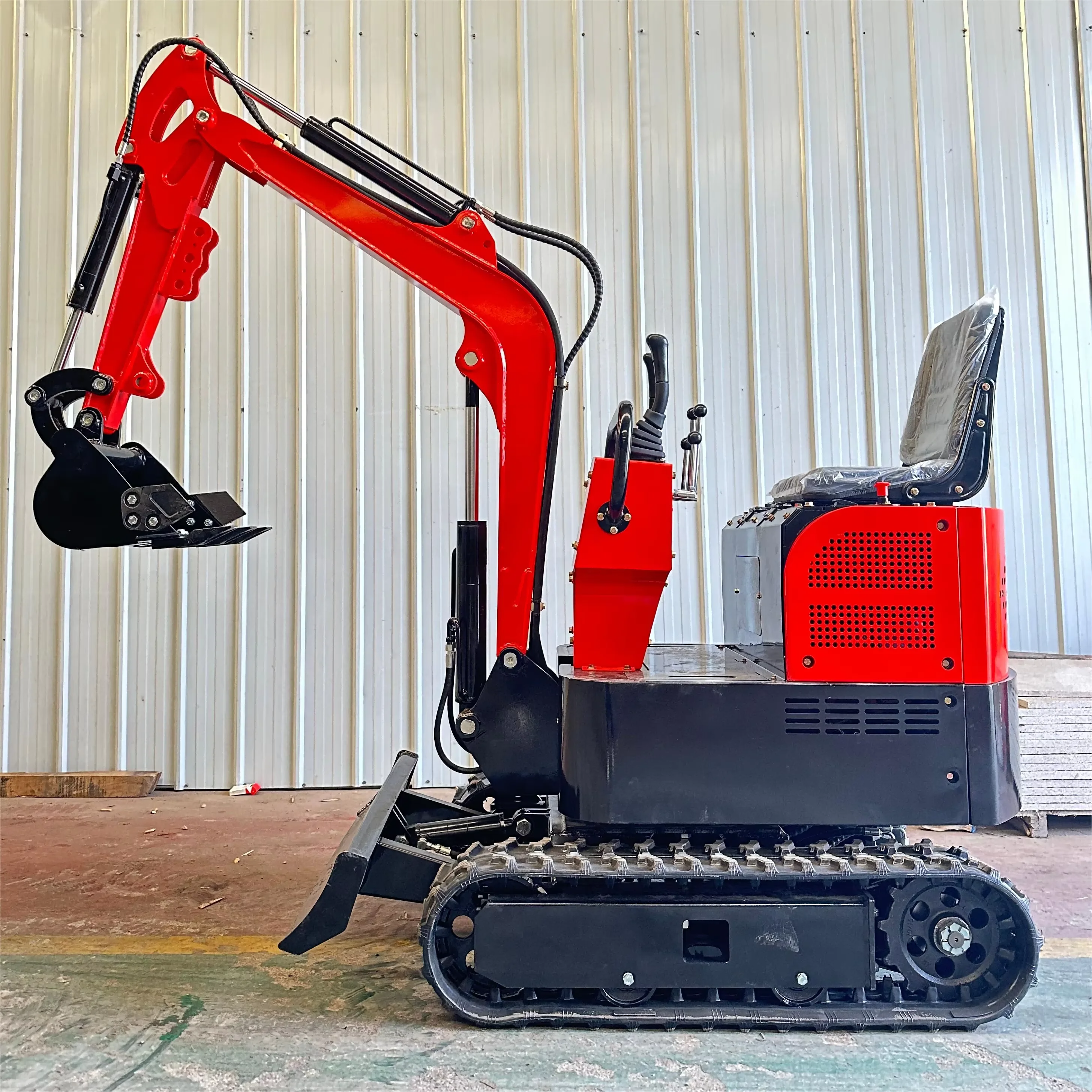 China Excavator Manufacturer Wholesale 1 Ton Hydraulic Mini Excavator 1800kg Euro 5/EPA 1.7 Ton 2.5 Ton Small Digger Customized