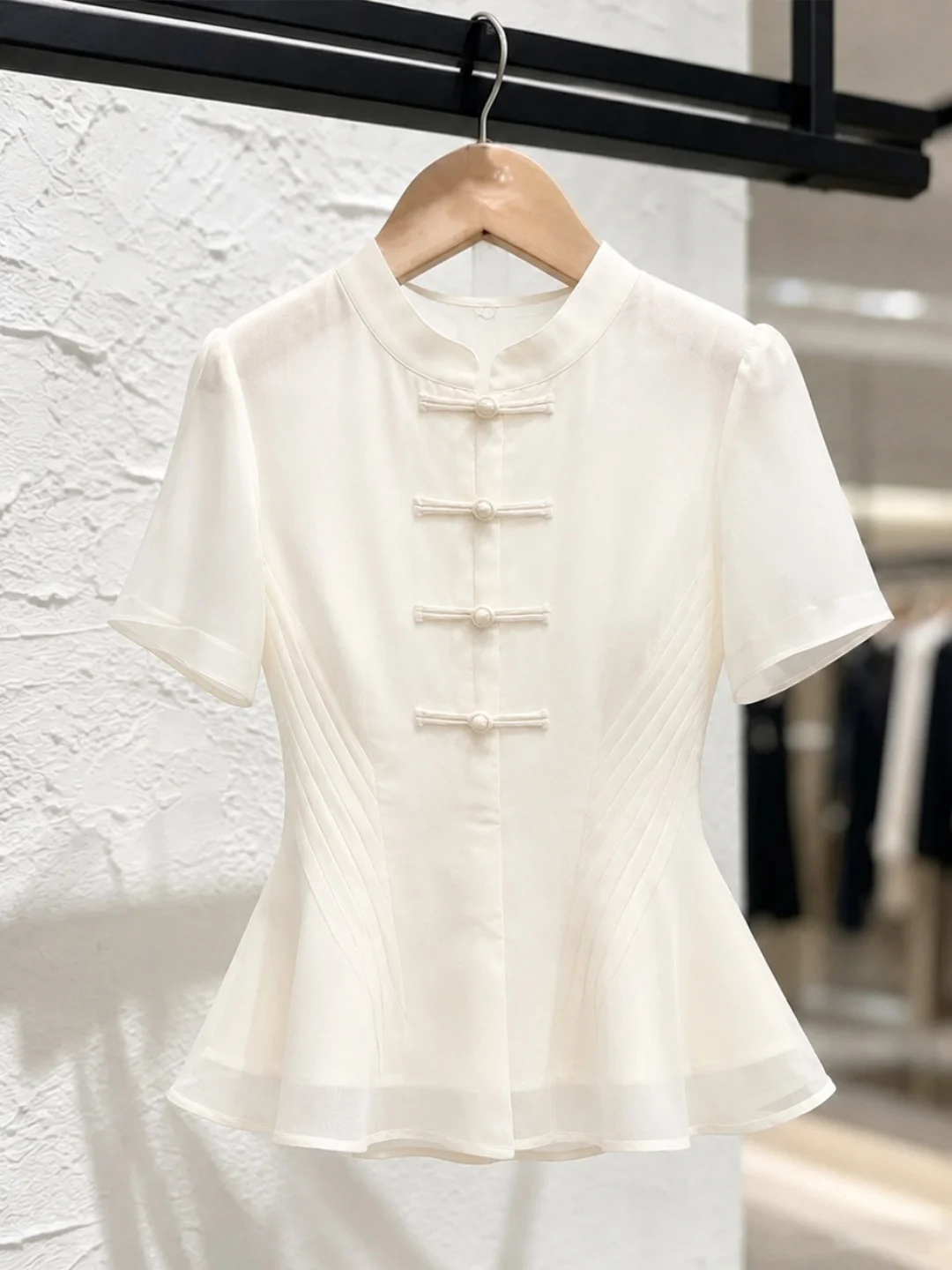 

New Chinese Style Shirt with Button Design Short Sleeve Commute Top for Women Summer 2026 Fashionable Versatile Silk Blouse