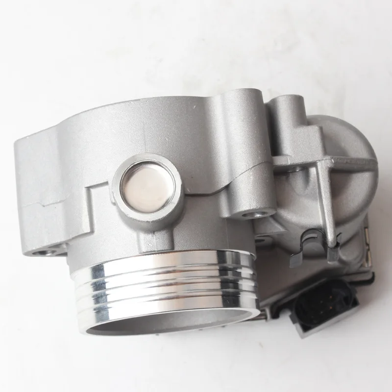 0280750526  211261148010 Throttle Body Butterfly Valve Lada PRIORA 2170 GRANTA 2190 LADA NIVA 21214 8V