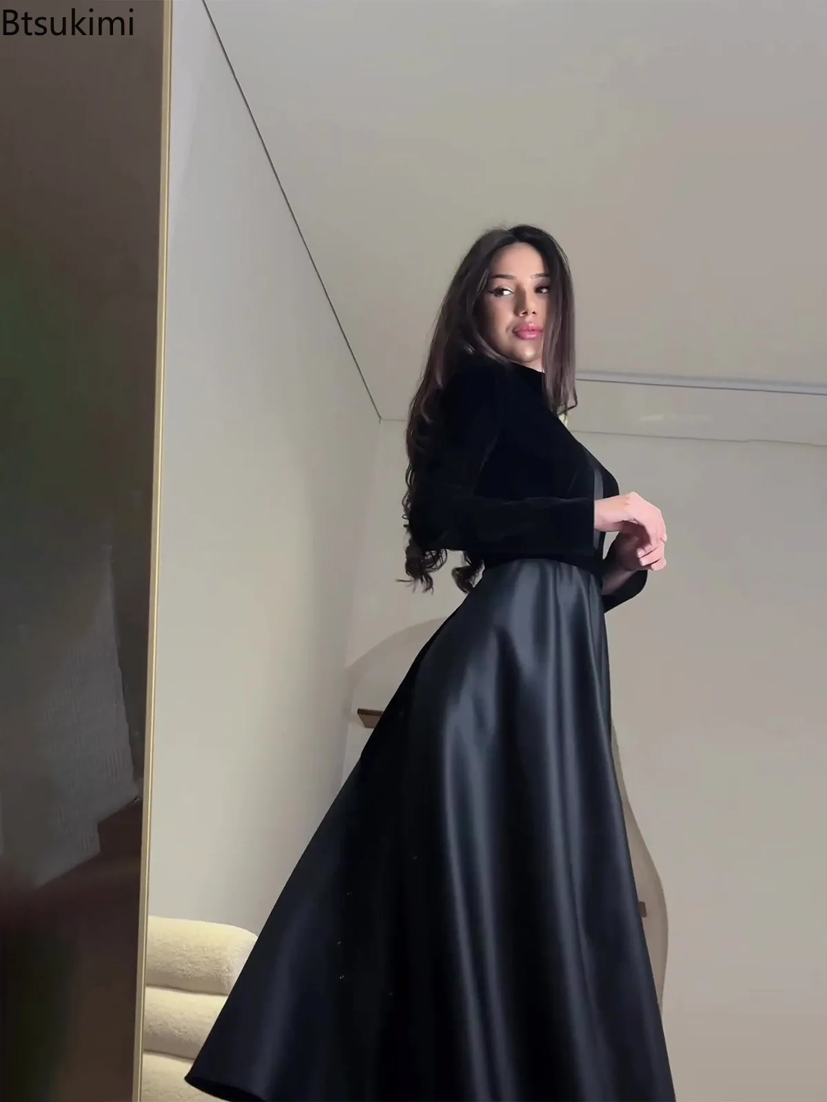 Temperament Slim Maxi Dresses for Women Fashion Velvet Spliced Vintage Long Sleeve Dress Elegant Commuter Robes Ladies Vestidos