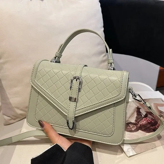 

2025 Новая модная маленькая квадратная сумка для женщин, модная сумка через плечо, стильная сумка через плечо с верхней ручкой, универсальный день