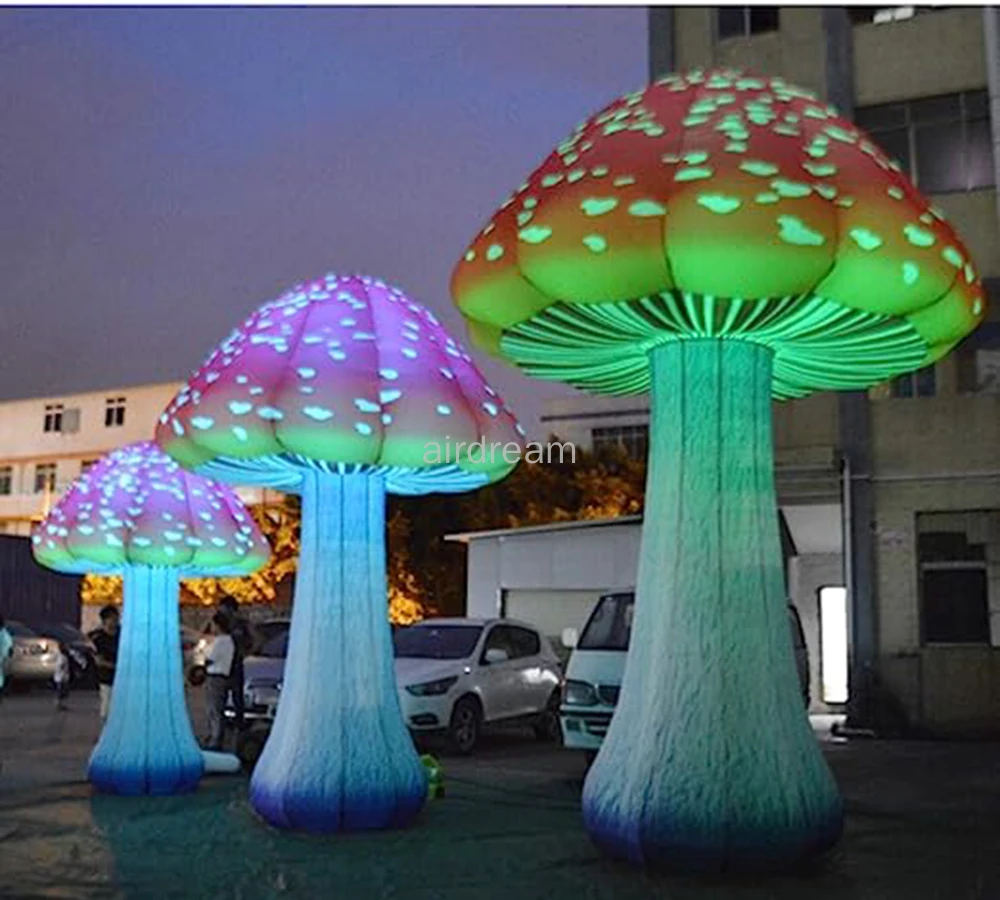 Free Standing Multisize Giant Inflatable Mushroom Model with Led light Outdoor Party Decoration with Full Prints Material