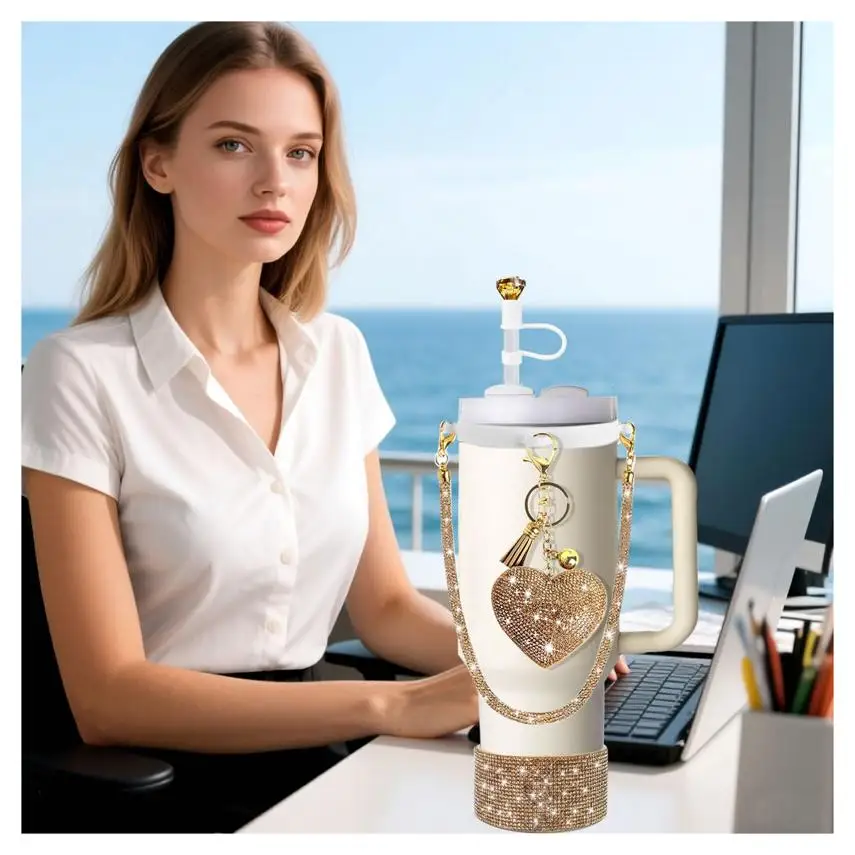 مجموعة إكسسوارات لامعة للبهلوان 20 و30 و40 أونصة، تتضمن حزامًا بمقبض ماسيًا، و2 أغطية من القش، و1 دلايات لامعة، و1 Diamond Si