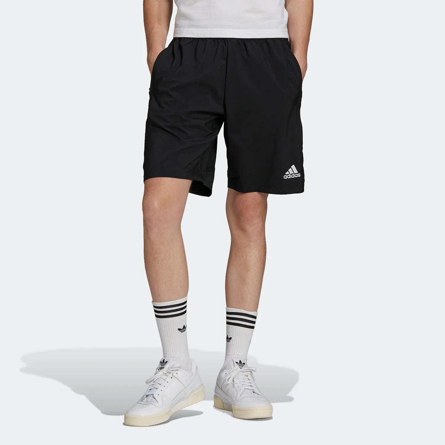 

Adidas Genuine Summer Men's Breathable Football Shorts HF0143