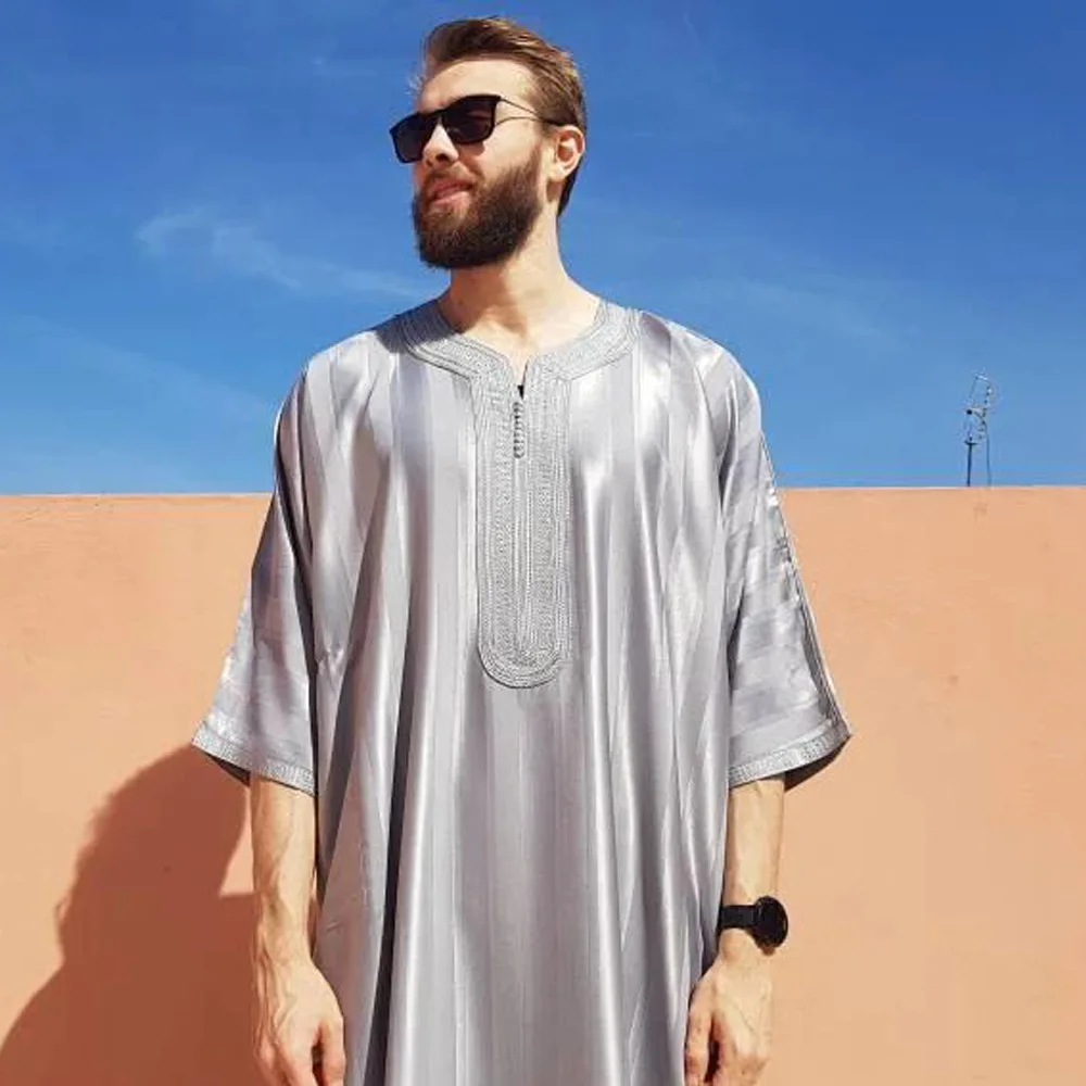 New Muslim Men Kaftan Robe Satin Embroidery Jubba Thobe Saudi Arab Thoub Turkey Islamic Casual Dress Ramadan Traditional Clothes