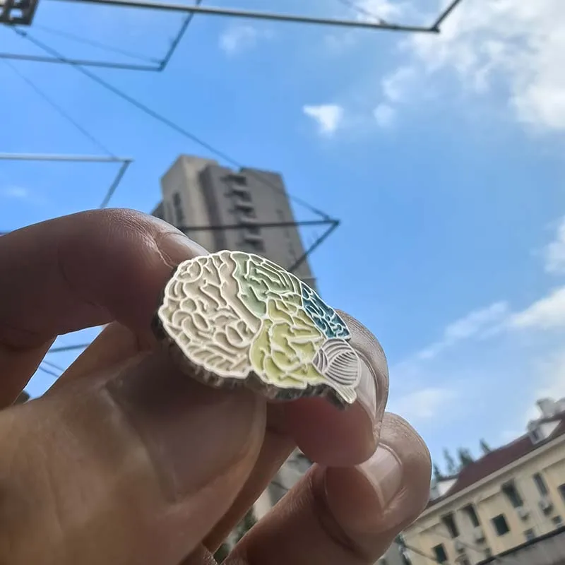 

100pcs Neurology Brooches Anatomy Lapel Badge Stroke Nurses Parkinson Brain Enamel Pins