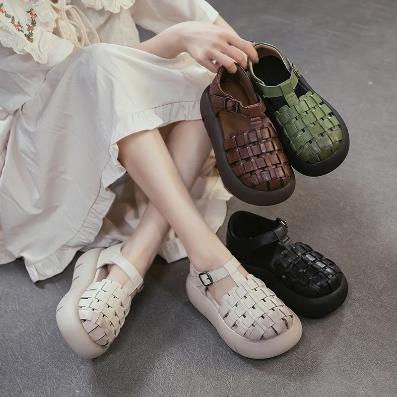 

Women's Woven Leather Platform Sandals Closed Toe Buckle Strap Thick Sole Retro Casual Summer Shoes for Women 2026