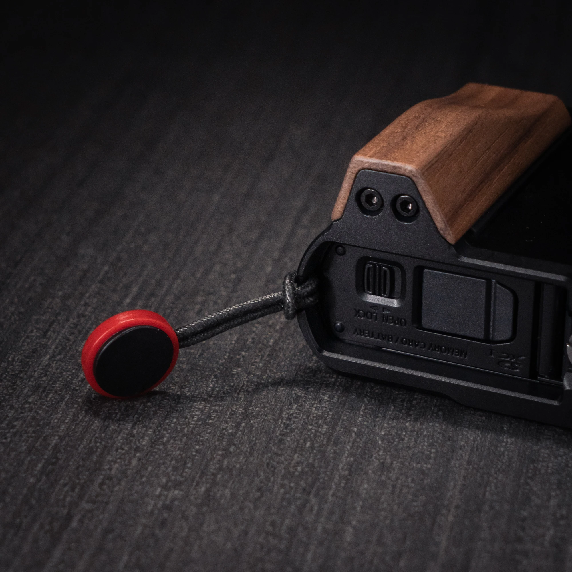 Holz-Handgriff-L-Halterung für Panasonic Lumix ZS300 Kamera mit Schnellwechsel-L-Plattenhalterung Ultraleicht mit Legierungsbasis – Detail 4