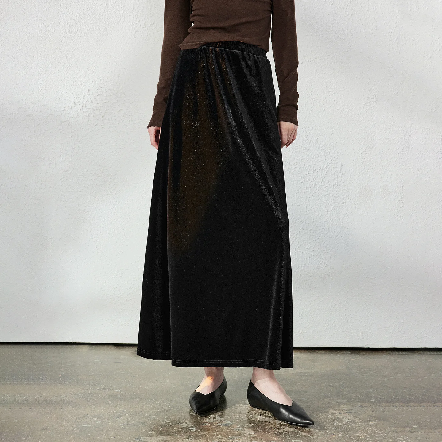 TOYOUTH Women's High-Waisted Velvet Skirt with Elasticated Waist 2026 Fall New Arrival Black Swan A-Line Midi Skirt