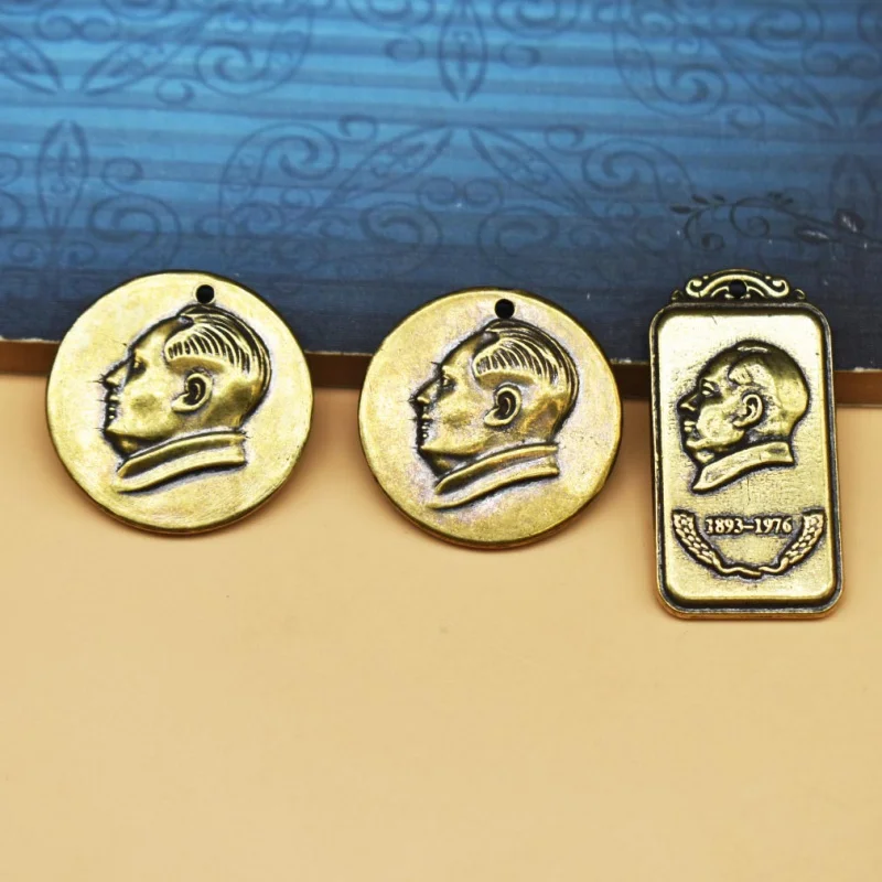 Solid Brass Mao Zedong Chairman Mao Statue Small Ornament Car Keychain Pendant