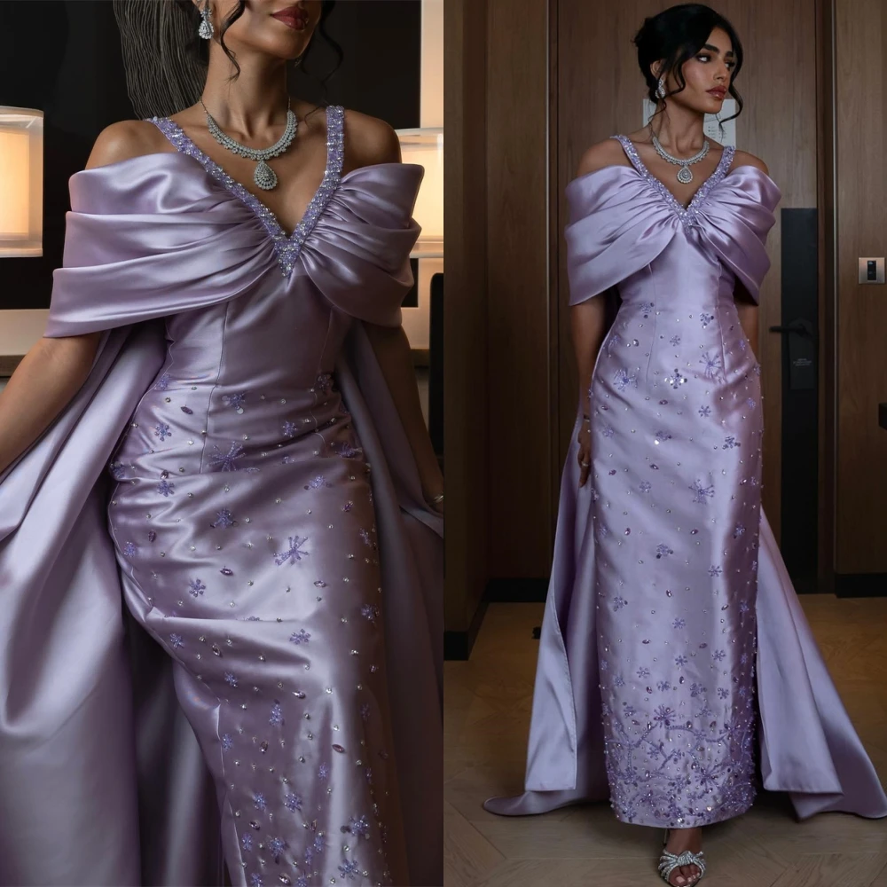 فستان سهرة أنيق مخصص بأشرطة سباغيتي وأثواب مناسبة خاصة من الساتان الرائع وفساتين حفلات كريستالية رقيقة