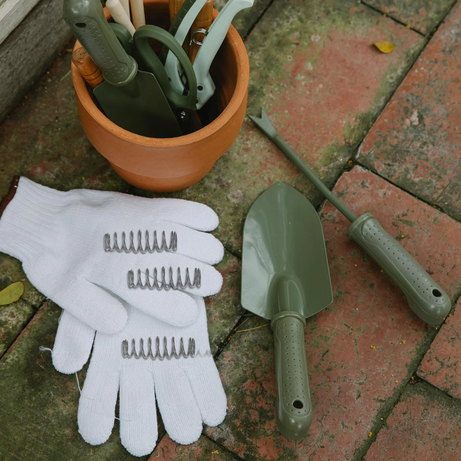 

10Pcs Pruning Shears Replacement Springs Heavy-Duty Steel Garden Tool Springs for Efficient Fruit Tree Branch Trimming