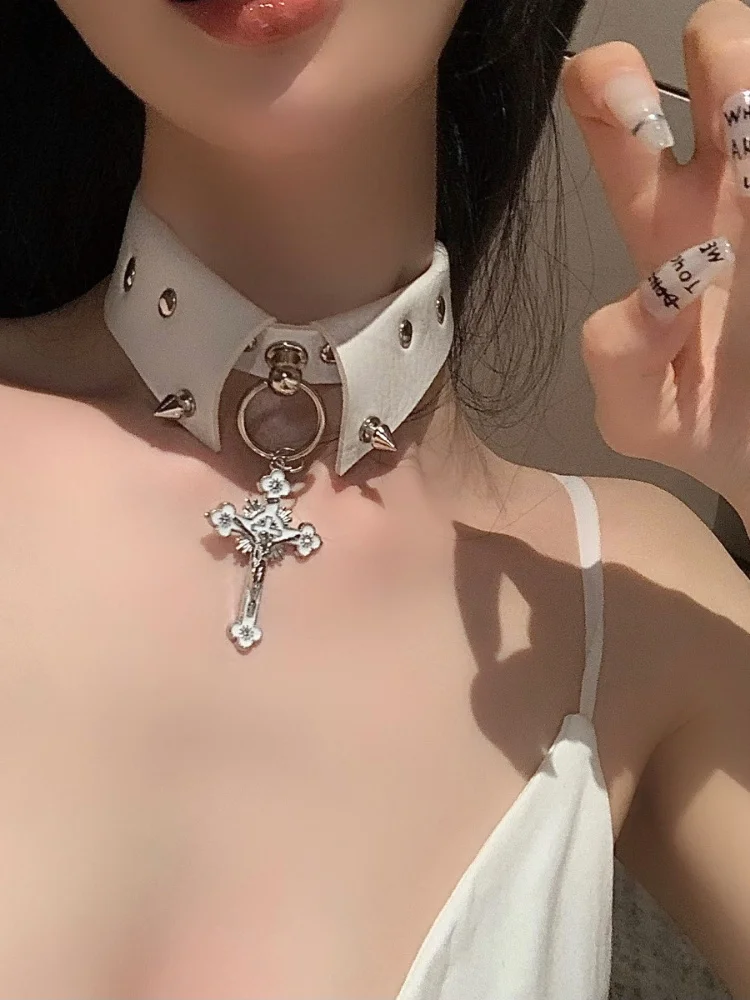 BDSM Choker Bondage Slave Necklace PU Leather Halloween Collar Necklaces for Women Goth Choker Jewelry Adjustable Punk Collar