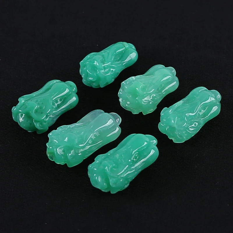 Exquisite Vegetable Pendant Natural Stone Chrysoprase Carved Chinese Cabbage Pendant DIY Jewelry Making 28x16x3mm 6.4g