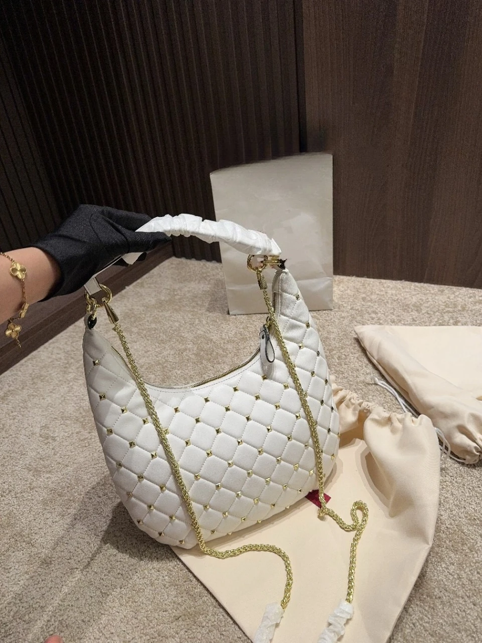 2026 New Versatile Rivet Underarm Bag Lambskin Rhombus Chain Crossbody Bag Premium Single Shoulder Handbag Women