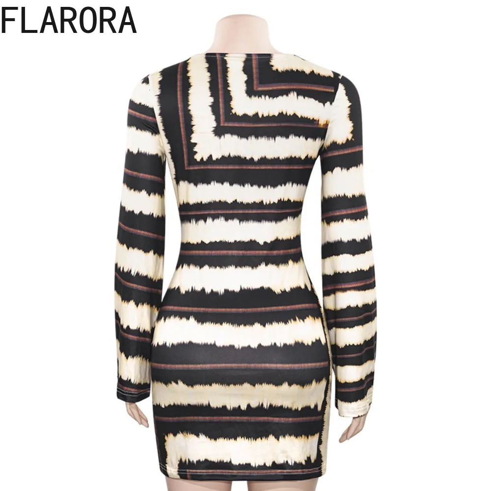 FLARORA 패션 스트라이프 인쇄 Bodycon 미니 드레스 여성 긴 소매 V 넥 금속 스플 라이스 드레스 트렌드 스트리트 여성 Vestidos