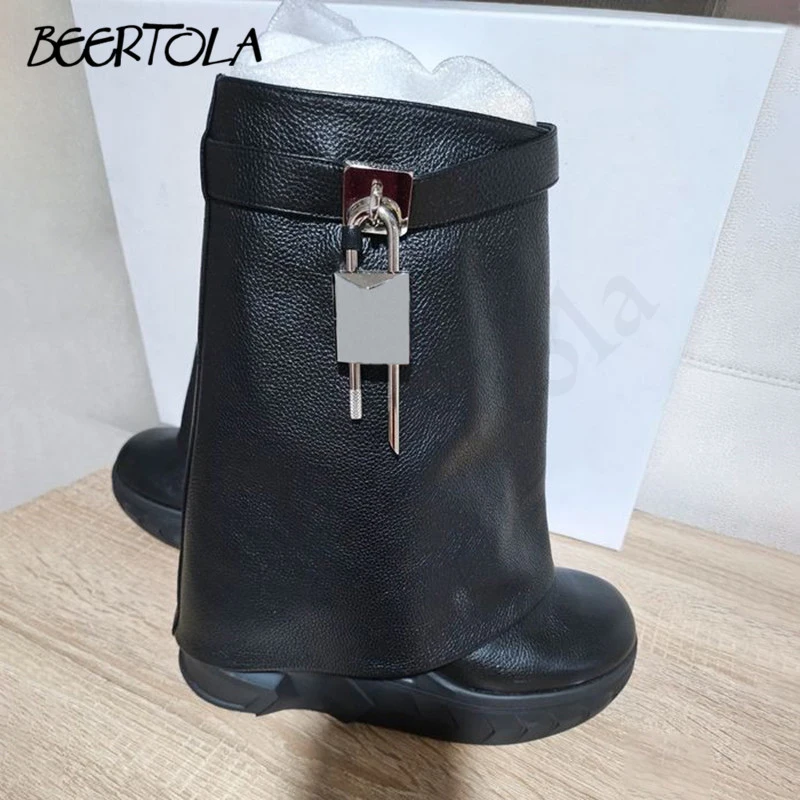 

Women's Shark Buckle Large Size Short Boots Round Head Large Tube Circumference Side Zipper Wedge Heel Trouser Boots