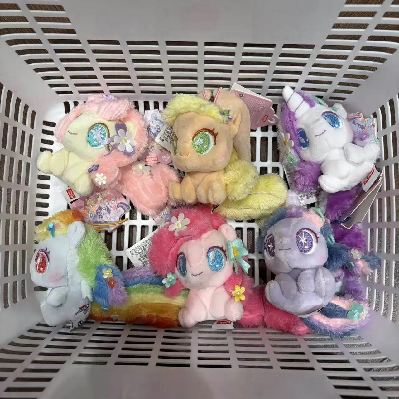 

My Little Pony Big Tail & Flowers Series Pendant,Cute Plush Keychain with Floral Decor, Kawaii Pony Tail Charm, Collectible Gift