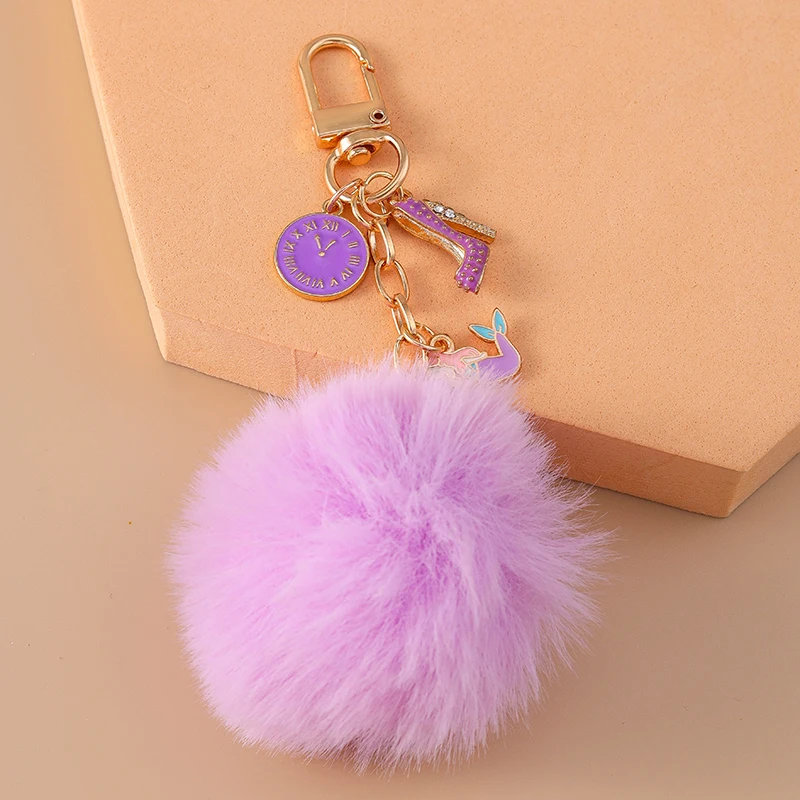 Modischer Plüschball-Schlüsselanhänger mit Emaille-Uhr, Blumen- und Muschelanhänger für Autoschlüssel, Damen- und Herren-Handtaschen, DIY-Zubehör