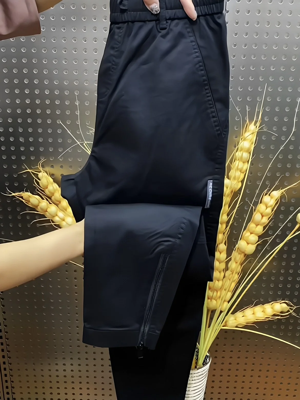 

Мужские модные повседневные брюки с эластичной резинкой на талии, осенняя новинка, длинные брюки с молниями и манжетами, подходящие для мужчин среднего возраста