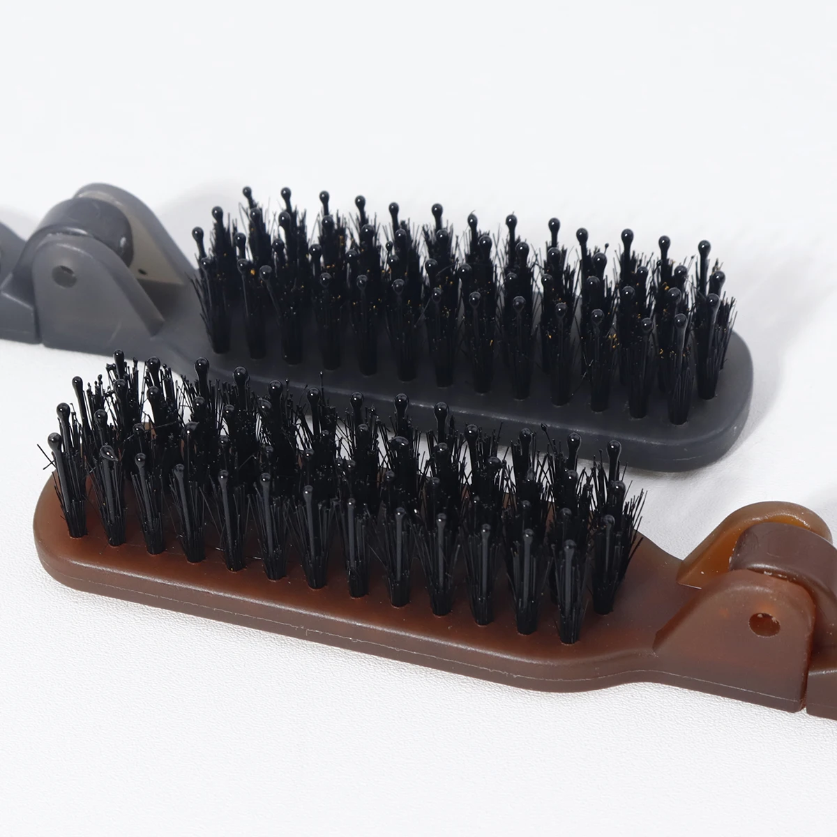 Portable Folding Comb with Mirror