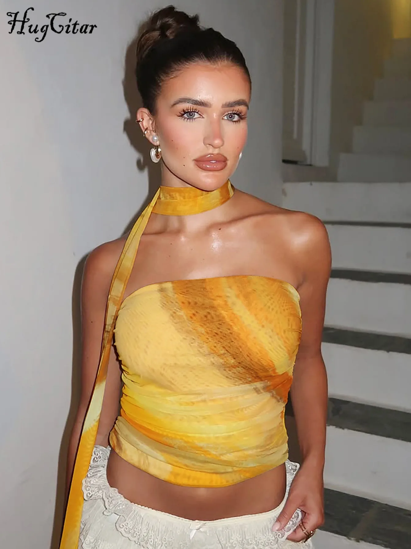 

Hugcitar Women Fashion Tie Dye Strapless Scarf Ruched Sexy Slim Crop Tank Top 2025 Summer Clothes Casual Streetwear Beach Club