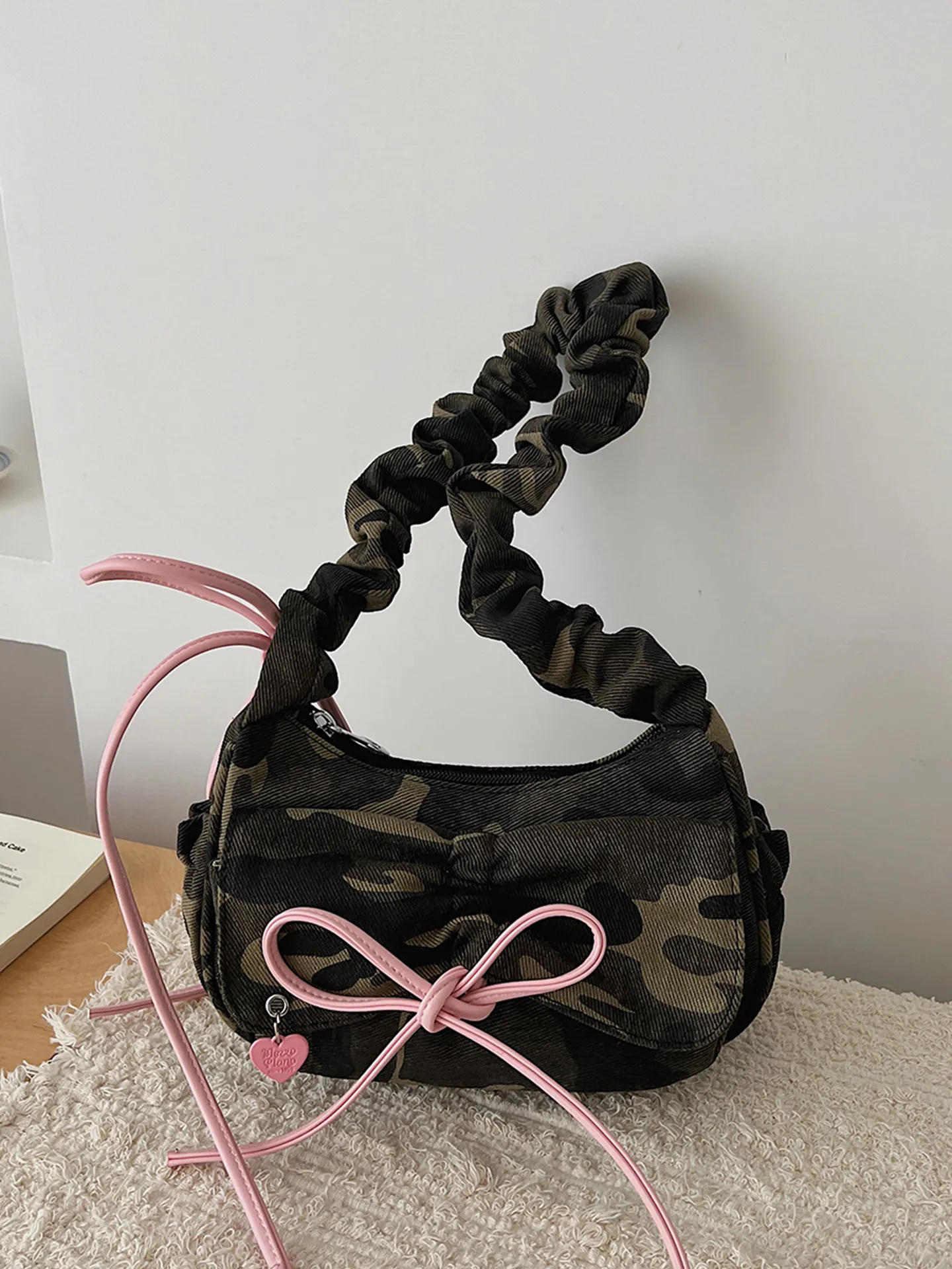 Fashion Pleated Bow Knot Messenger Bags 2026 Women's Spring New Exquisite Zipper Single Shoulder Bag Korean Casual Underarm Bags