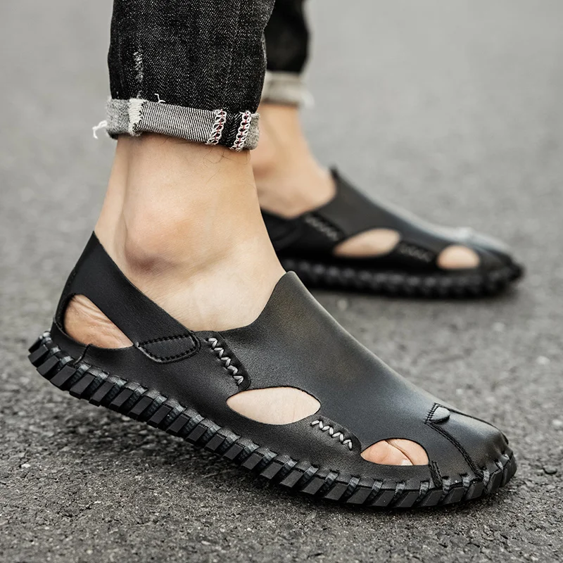 Sandali da uomo di vendita caldi 2024 primavera nuovi sandali Casual versatili antiscivolo in tinta unita con una gamba di grandi dimensioni 38-48 scarpe alla moda