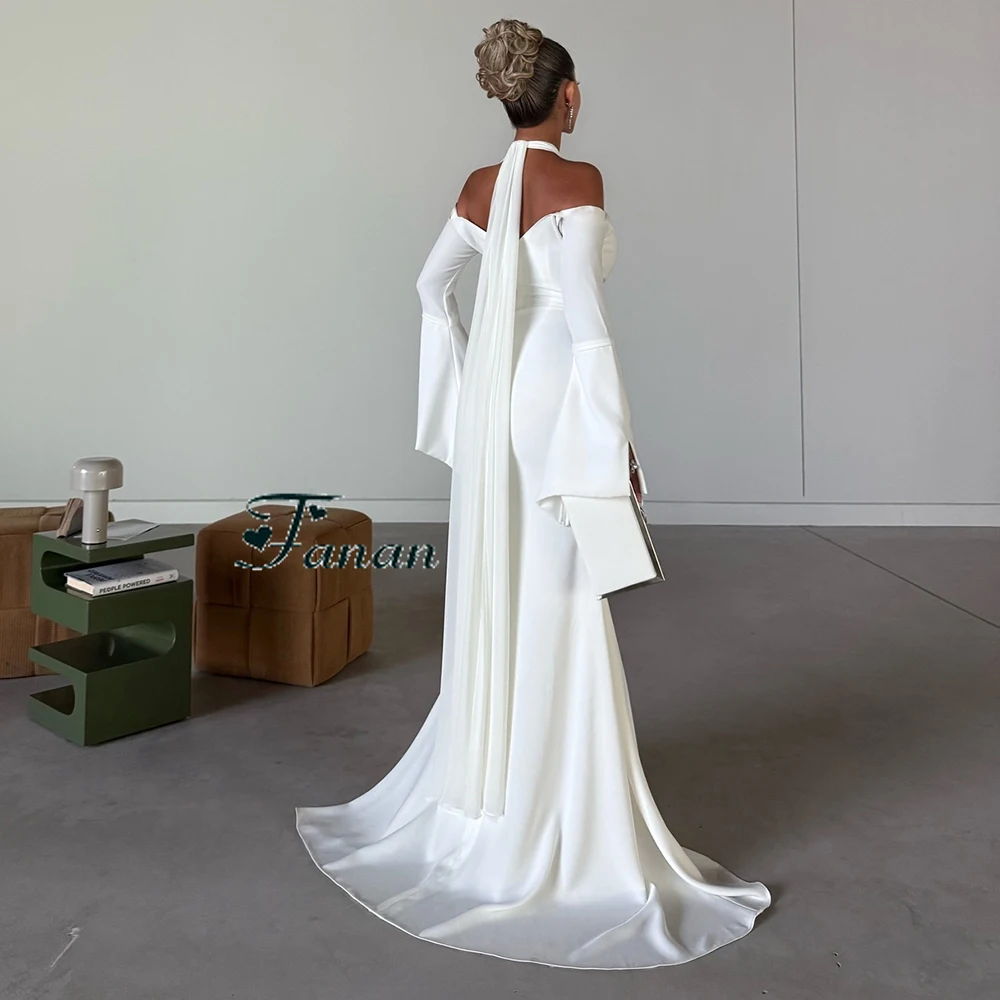 맞춤형 홀터 베이지 새틴 이브닝 드레스 긴 소매 스윕 트레인 백리스 파티 드레스 머메이드 플로어 길이 프롬 가운