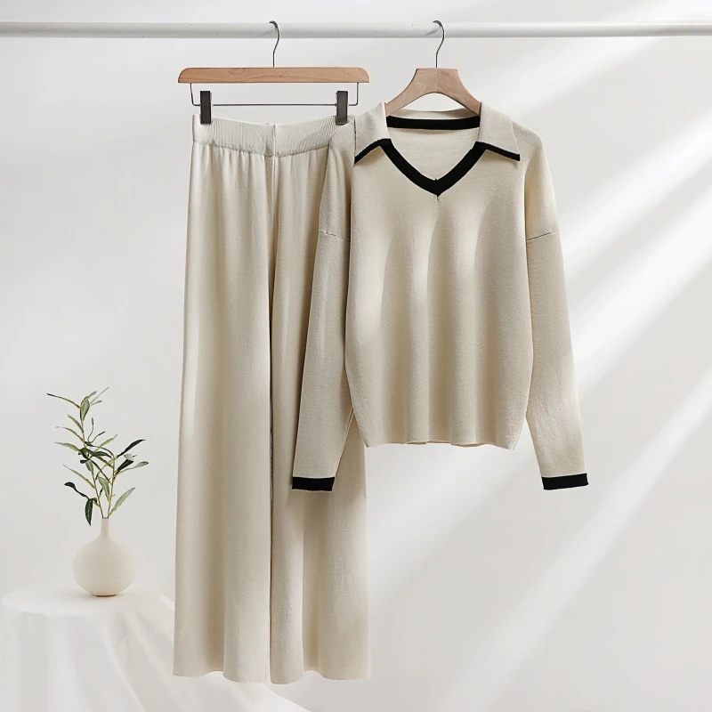 

Женский Повседневный костюм, Топ контрастных цветов с длинными рукавами и отложным воротником + однотонные широкие брюки с высокой талией, Свободный вязаный костюм на осень и зиму