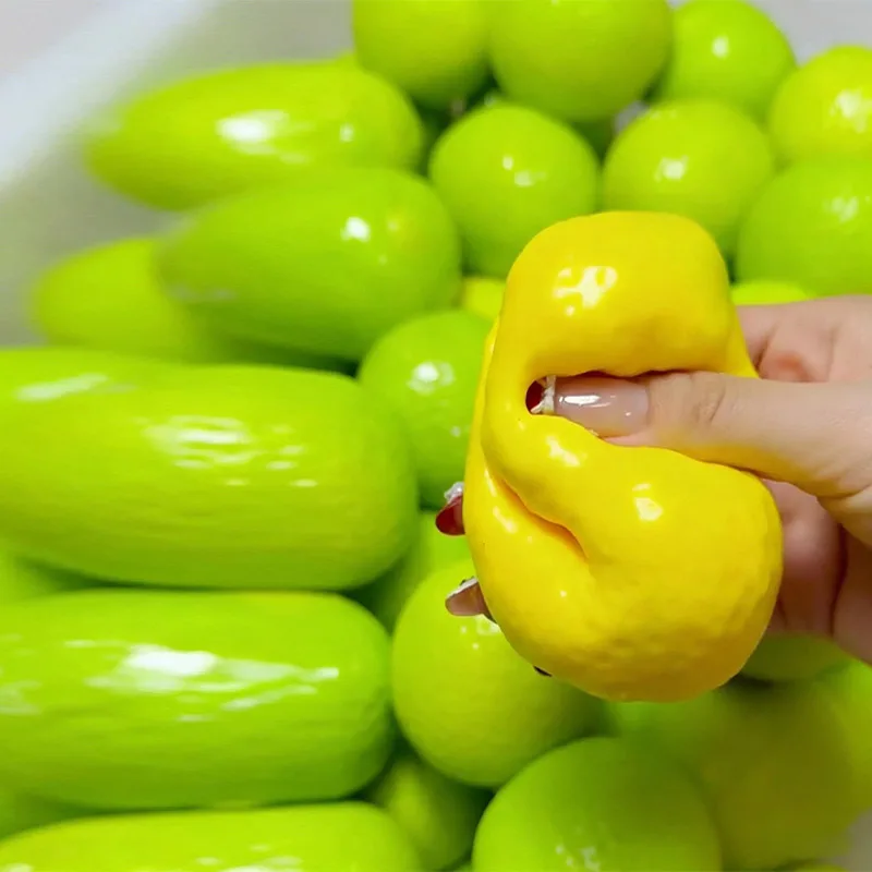 Handgemachter Knuspriger Zitronen-Stressball mit Farbwechsel, Langsam Aufsteigender Squishy Fidget Ball, ASMR Sensorisches Stressabbau-Spielzeug