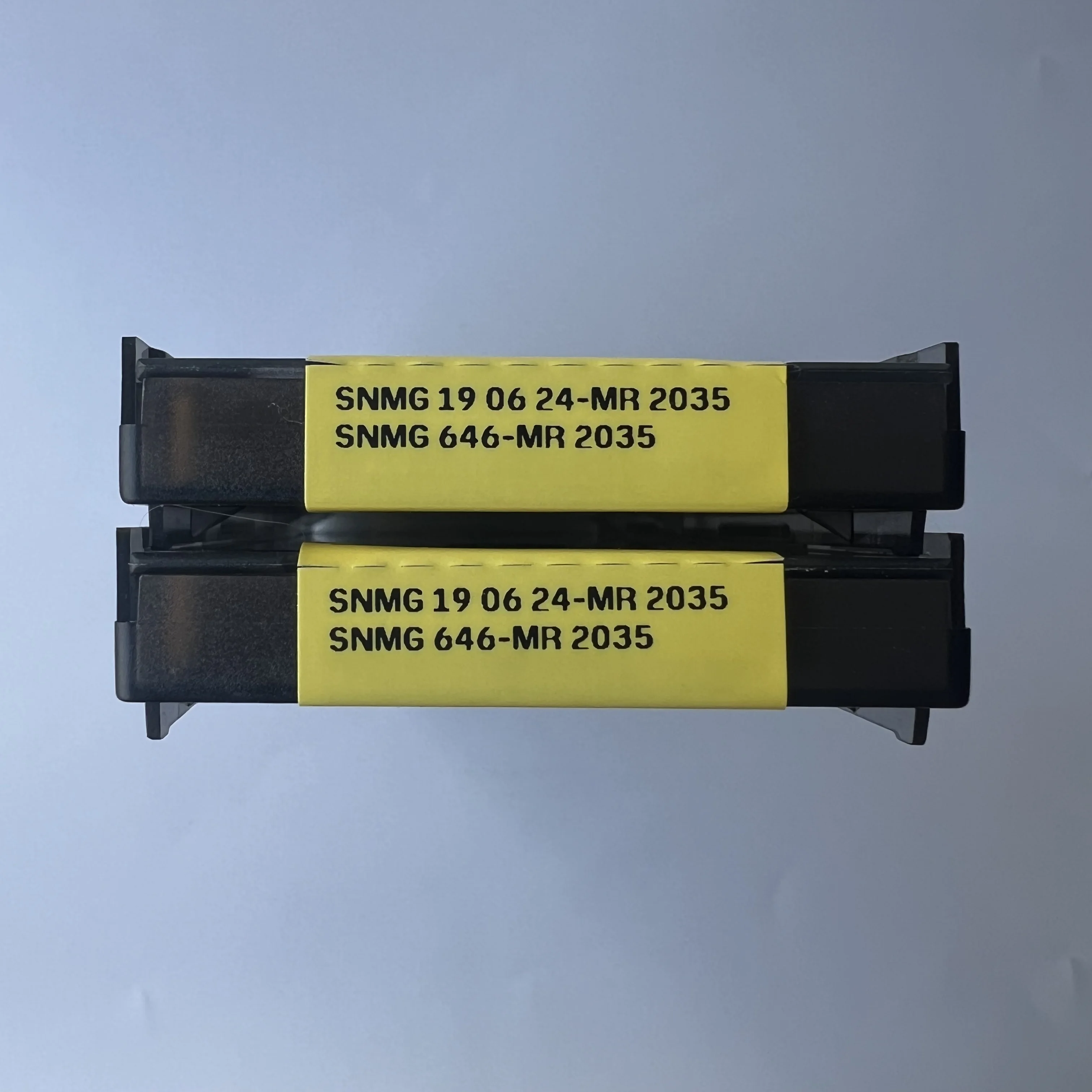 

SNMG190624-MR 2035 / Original product CNC cemented carbide blade 10 Pcs