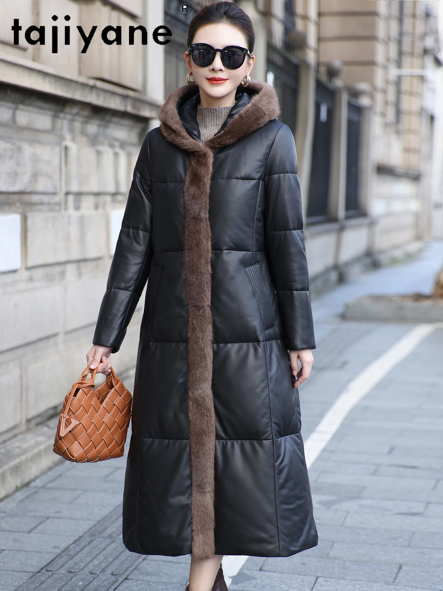 TAJIYANE Abrigo de piel de oveja y plumas de ganso para mujer, chaquetas de piel auténtica con cuello de piel Muskrat, chaqueta acolchada con capucha, ropa de invierno 2025 3)??.킹킹