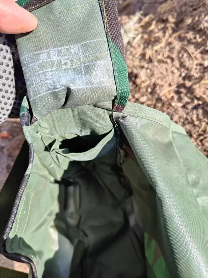 الفائض العسكري الأصلي الجيش الصيني F05 قناع حقيبة وودلاند كامو على ظهره الحقيبة