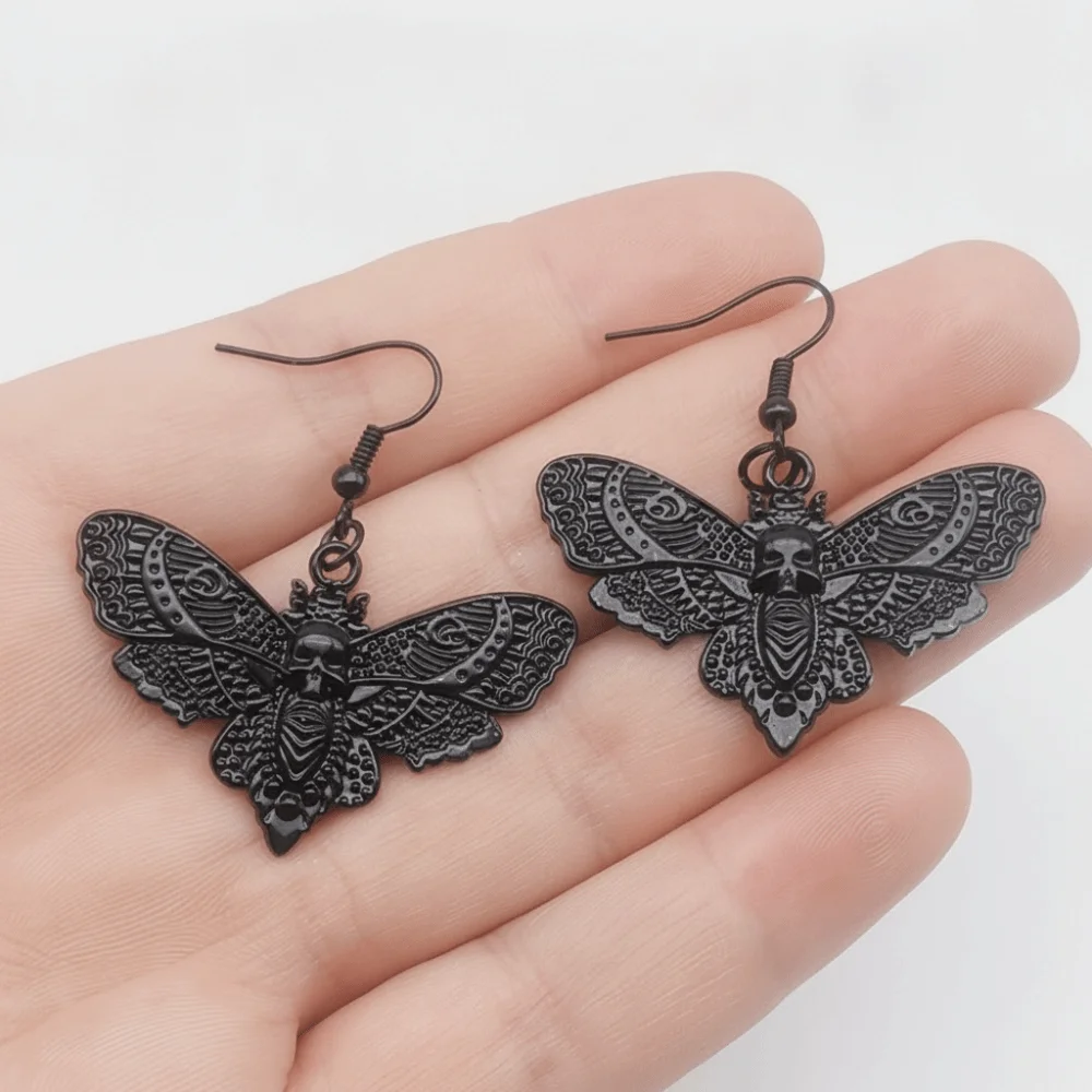 Quirky Butterfly Gothic Earrings Lightweight Alloy Skull Moth Drop Earrings Punk Silver Halloween Dangle Earrings Party