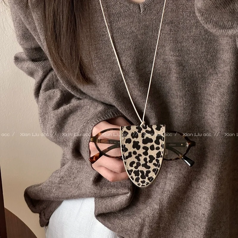 Leopard Print Leather Neck Hanging Sunglasses Clip Glasses Chain Storage Necklace Women's Hanging Rope Sweater Chain image 2