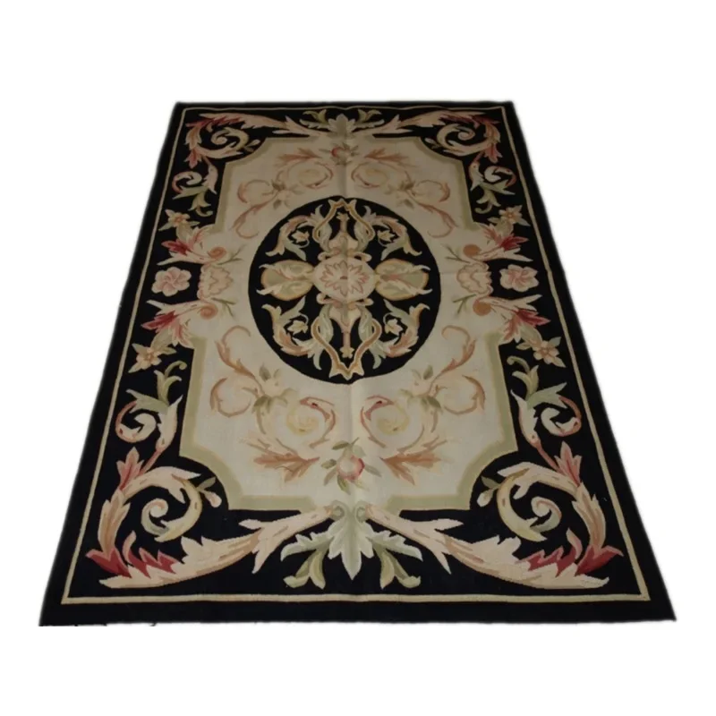 

Palace rug, hand-woven 100% wool Italian style square rug