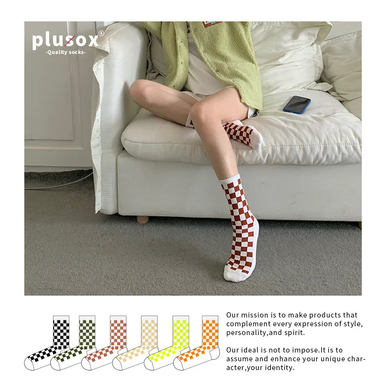 

2Pairs Checkerboard Socks Women's Autumn and Winter Ins Tide Terry Tube Socks Trend Street Skateboard Tide Stockings