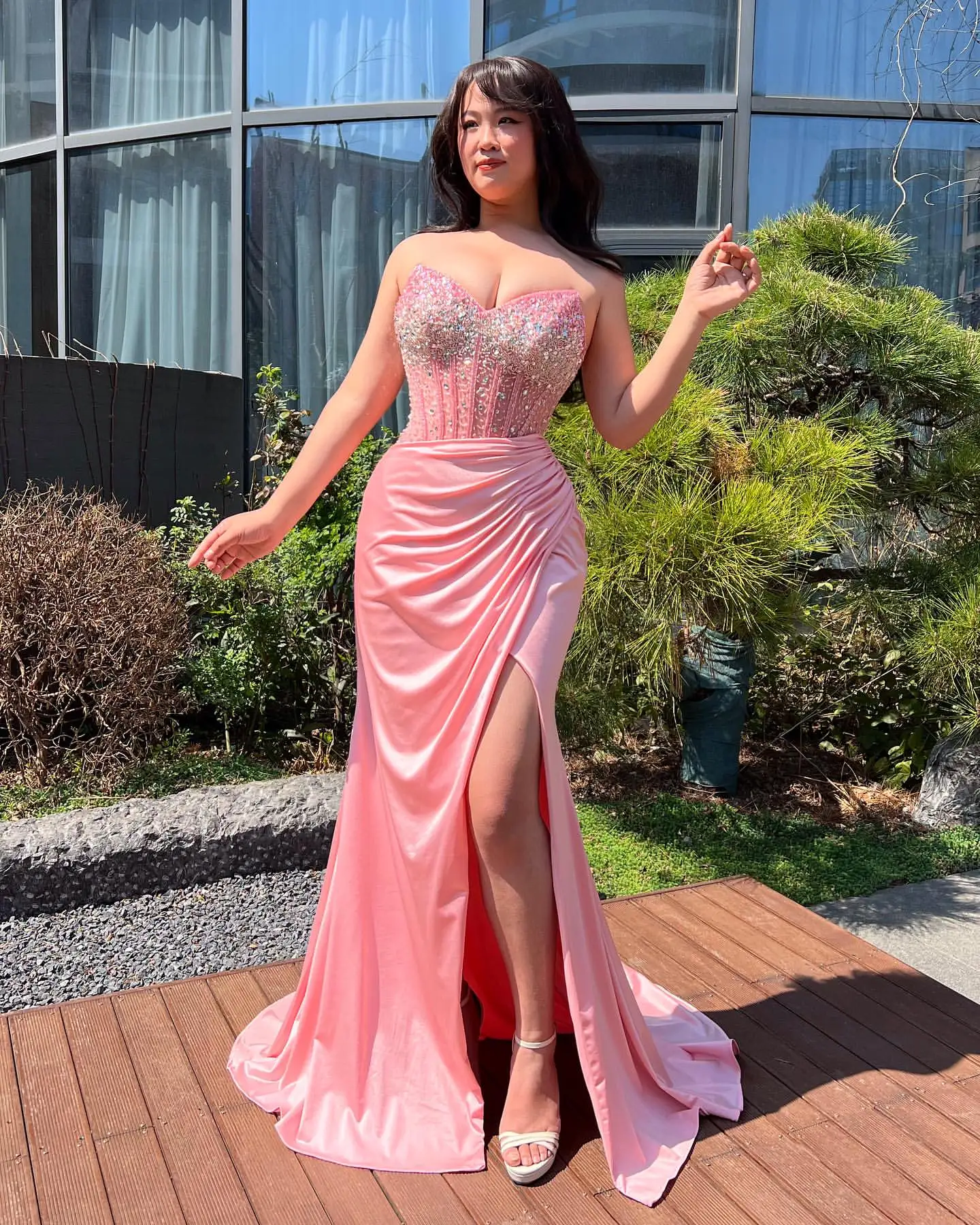 

Платья Элегантные вечерние платья по индивидуальному заказу со складками и боковыми разрезами из бисера со стразами для выпускного вечера Милая атласная русалка вечерние платья