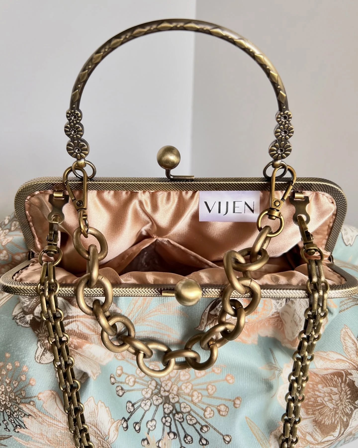 Lost In Vintage Bird Patterned Vintage Bag on Sale at Shopier  50х35х14cm