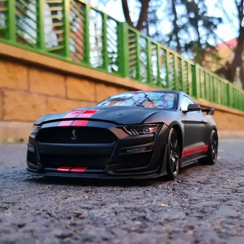 Carro Mustang: Uma Análise Detalhada do Modelo Maisto 1:18 2020 Ford Mustang Shelby GT500