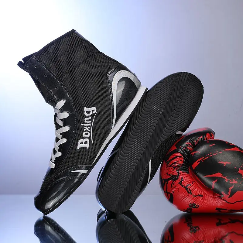 2026 Good Quality Man Wrestling Boots Indoor Men Boxing Shoe High Top Youth Gym Training Shoe Professional Boxing Sport Shoes M