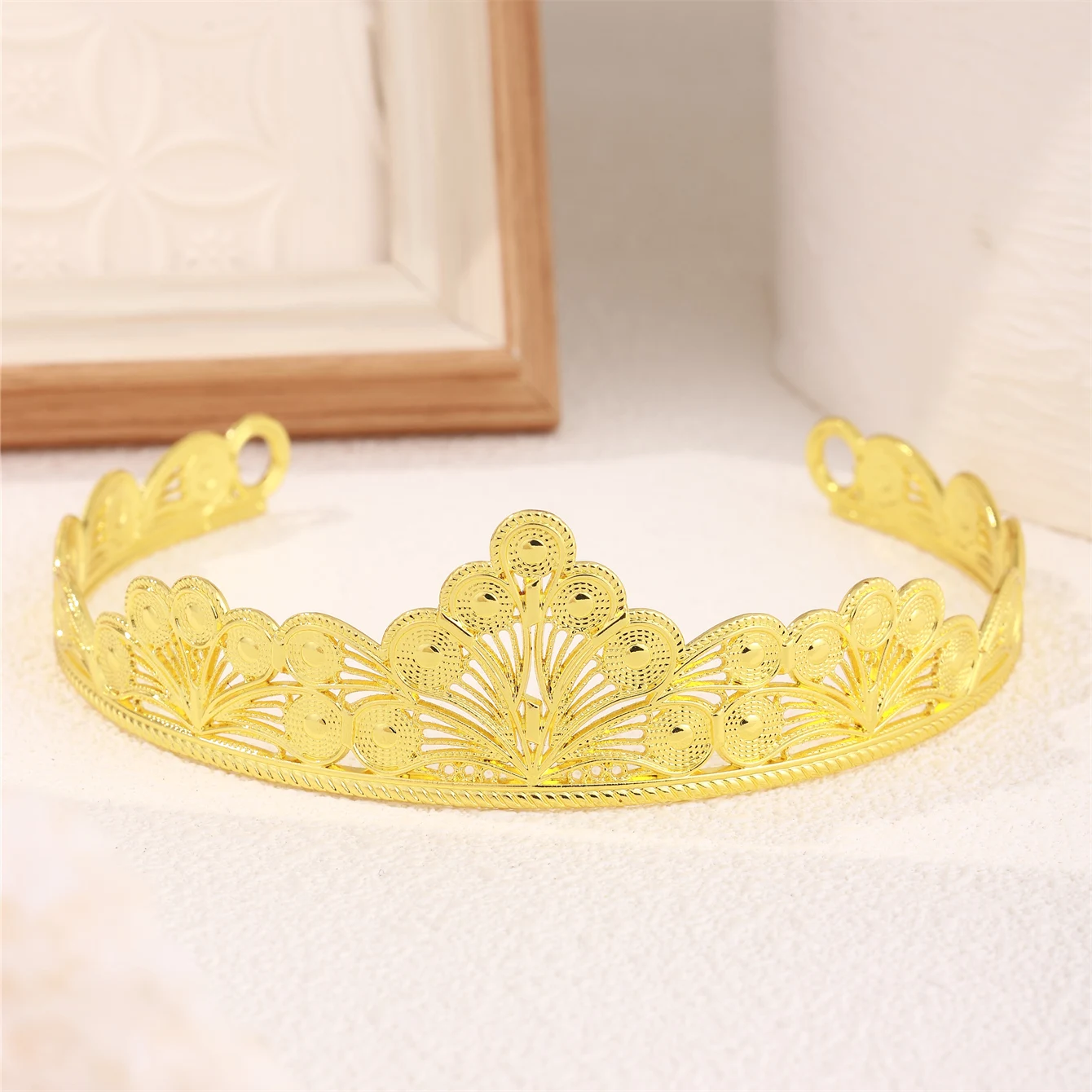 Golden Queen's Crown Palace Retro Style Moroccan Bride Wedding Banquet Festive event headwear Crown