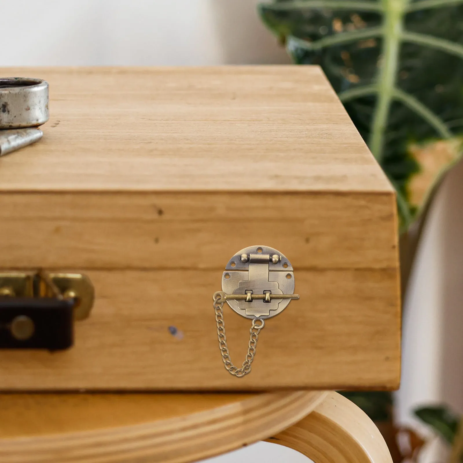 Vintage Metal Hasp Buckle Retro Jewelry Box Clasp Decorative Gift Chain Small Hasp Small Latch Jewelry Boxes Buckle